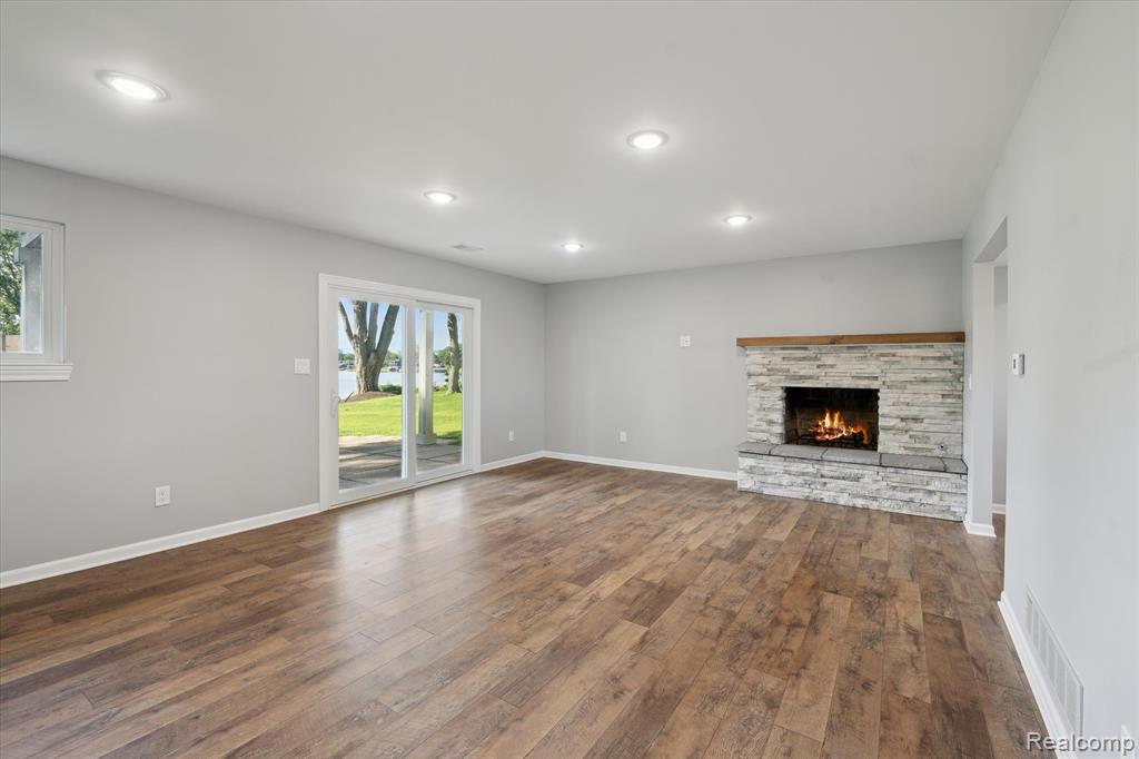 5100 Surfwood Drive, Commerce Twp, MI 48382 — Photo 18