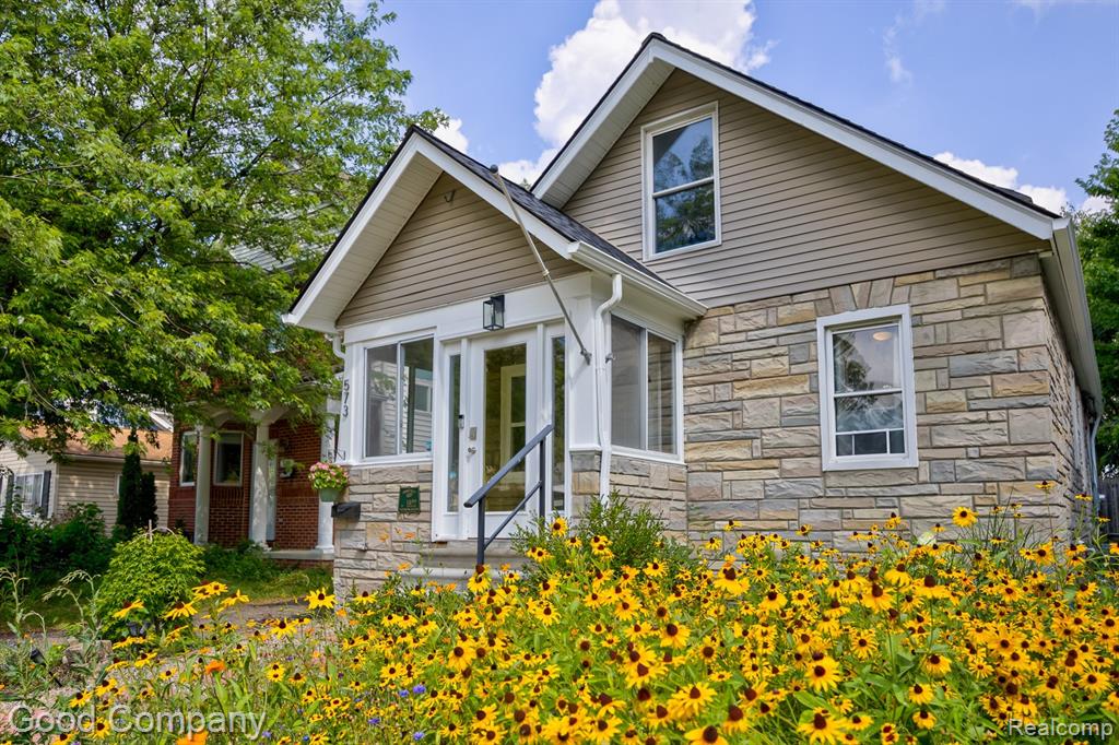 573 E Oakridge Street, Ferndale, MI 48220 — Photo 37