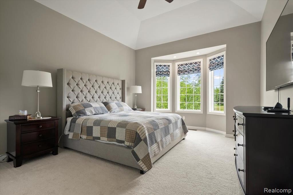 5696 Knob Hill Circle, 24, Clarkston, MI 48348 — Photo 15