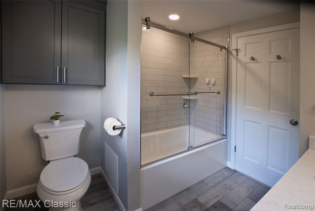 44500 Louvert Court, Novi, MI — Photo 35