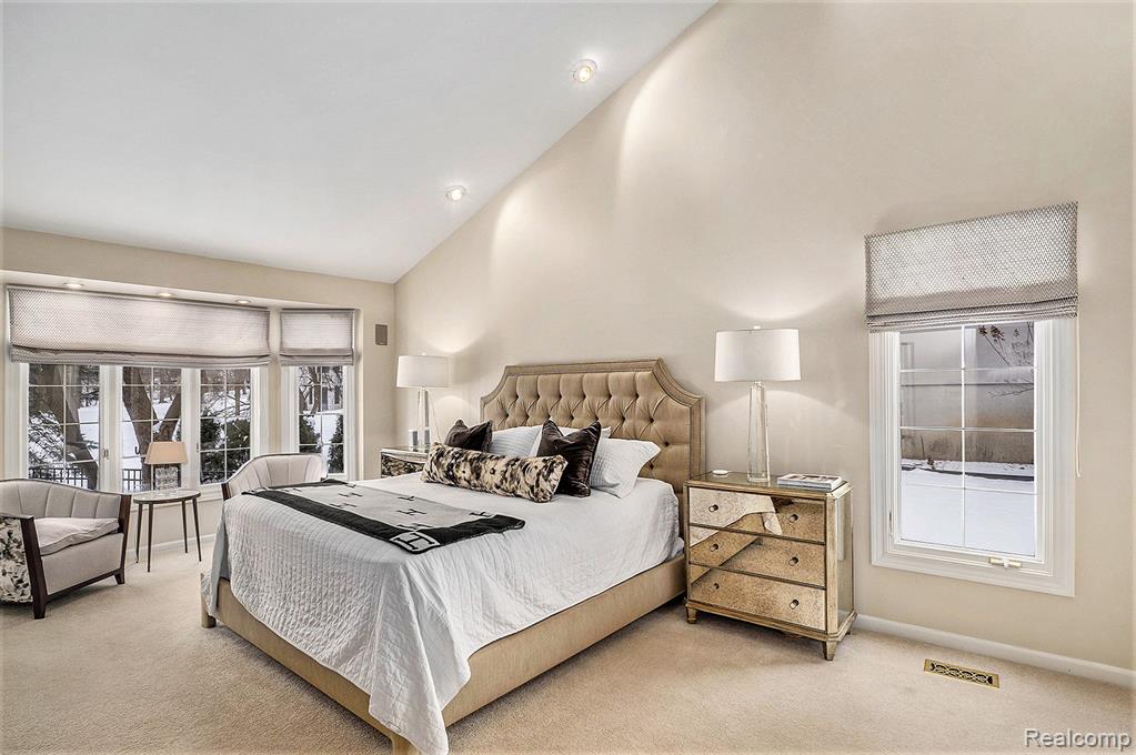 5472 Bristol Parke Drive, Clarkston, MI 48348 — Photo 12