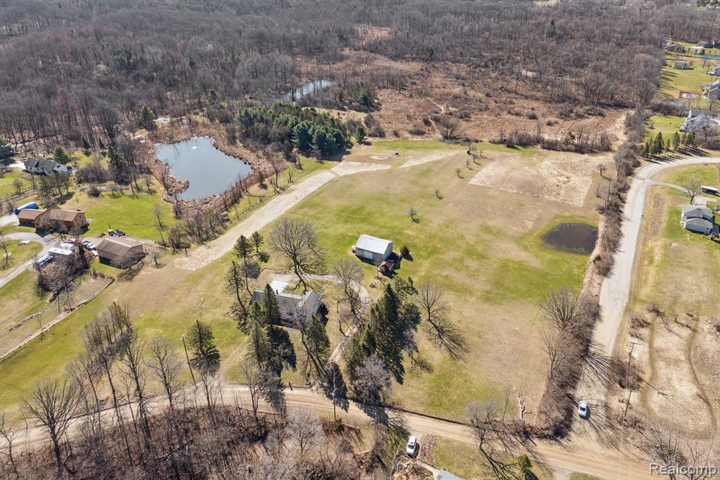 5821 SAWMILL LAKE Road, Ortonville, MI 48462 — Photo 11