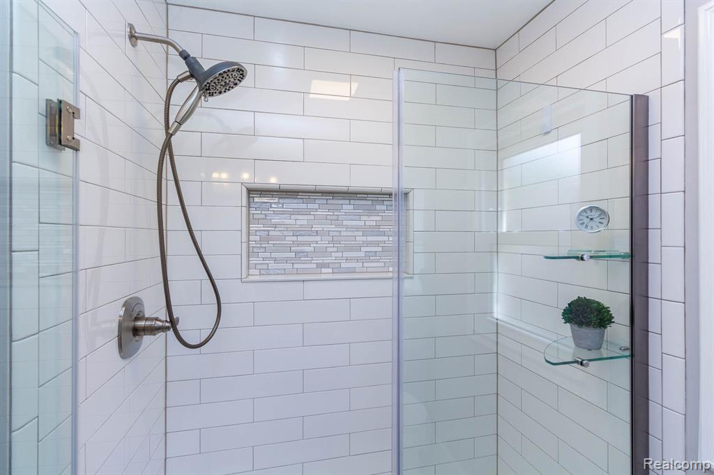 9648 STERLING Avenue, Allen Park, MI 48101 — Photo 28