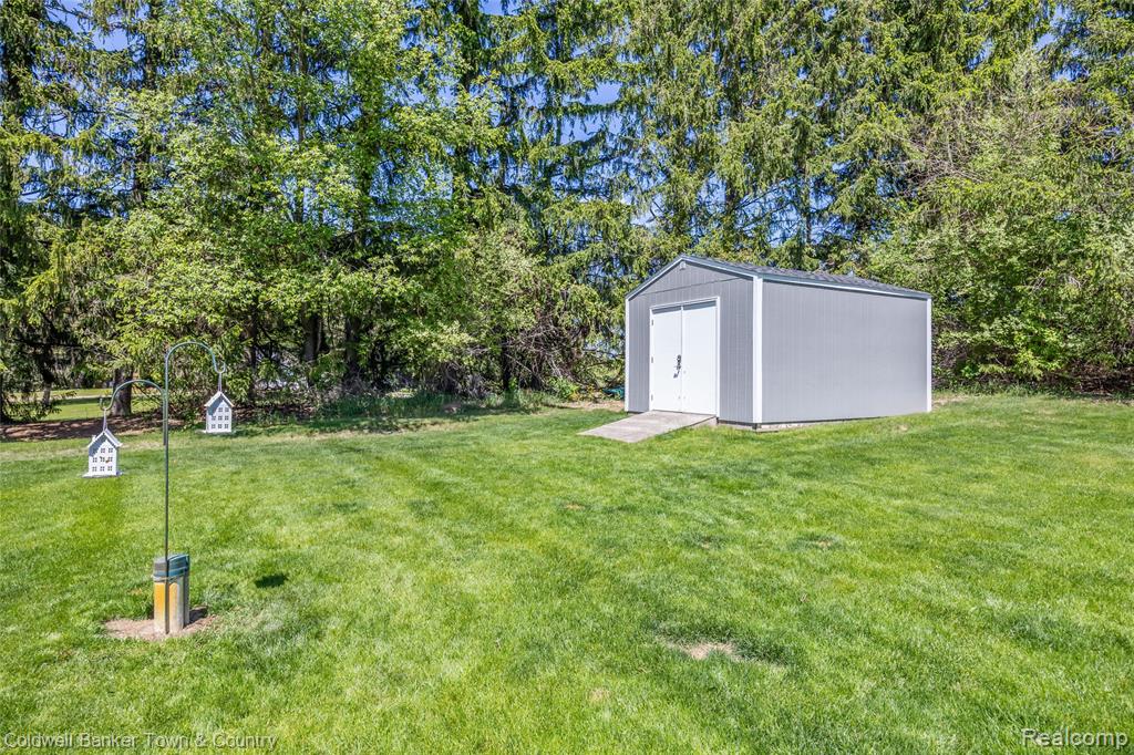 9122 Oneida Way, Pinckney, MI 48169 — Photo 11