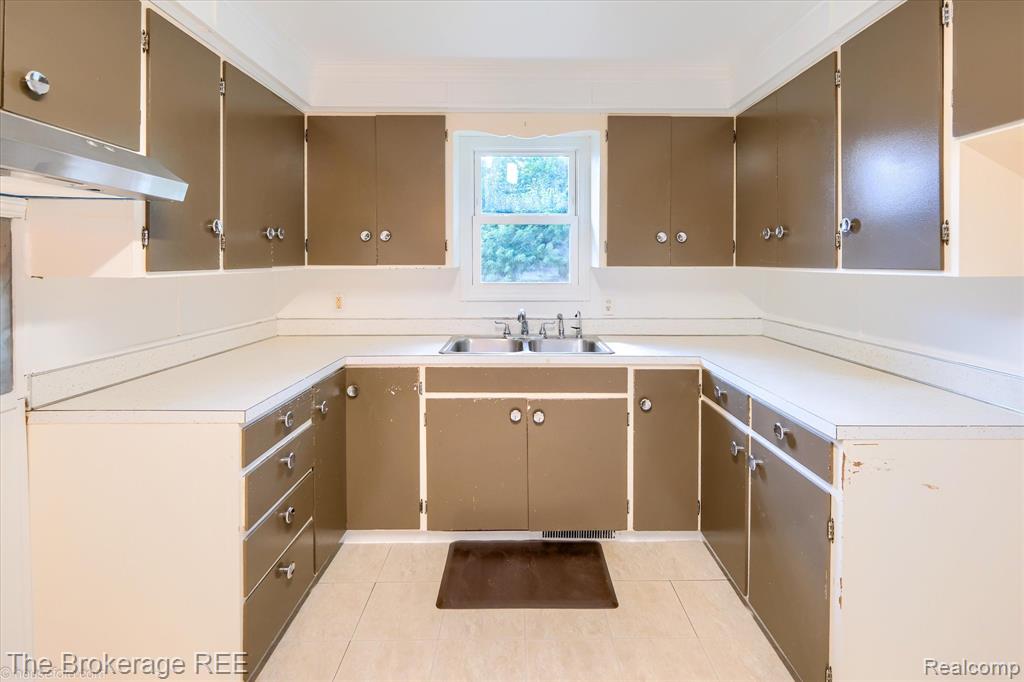 6463 N Dort Highway, Mount Morris, MI 48458 — Photo 15