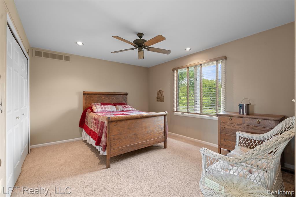 9968 Tuscany Valley Way, South Lyon, MI 48178 — Photo 36