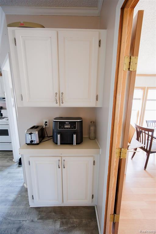 8016 Harbour Drive, MI — Photo 17