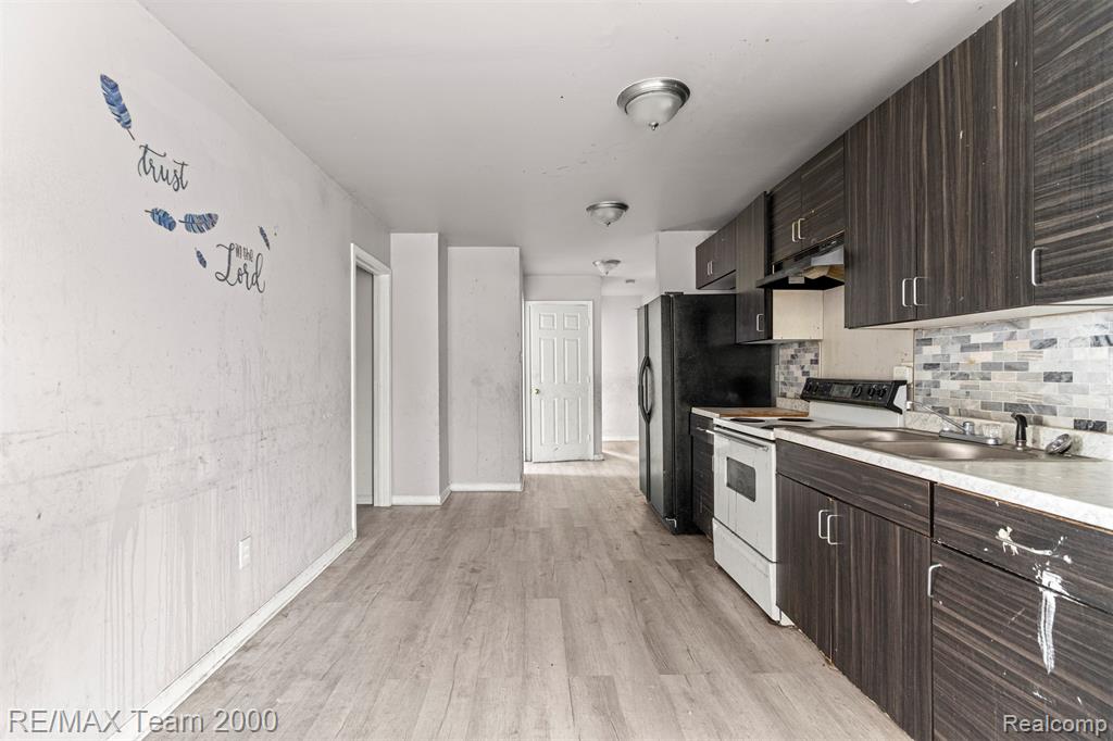 4830 Dickerson Street, Detroit, MI 48215 — Photo 12