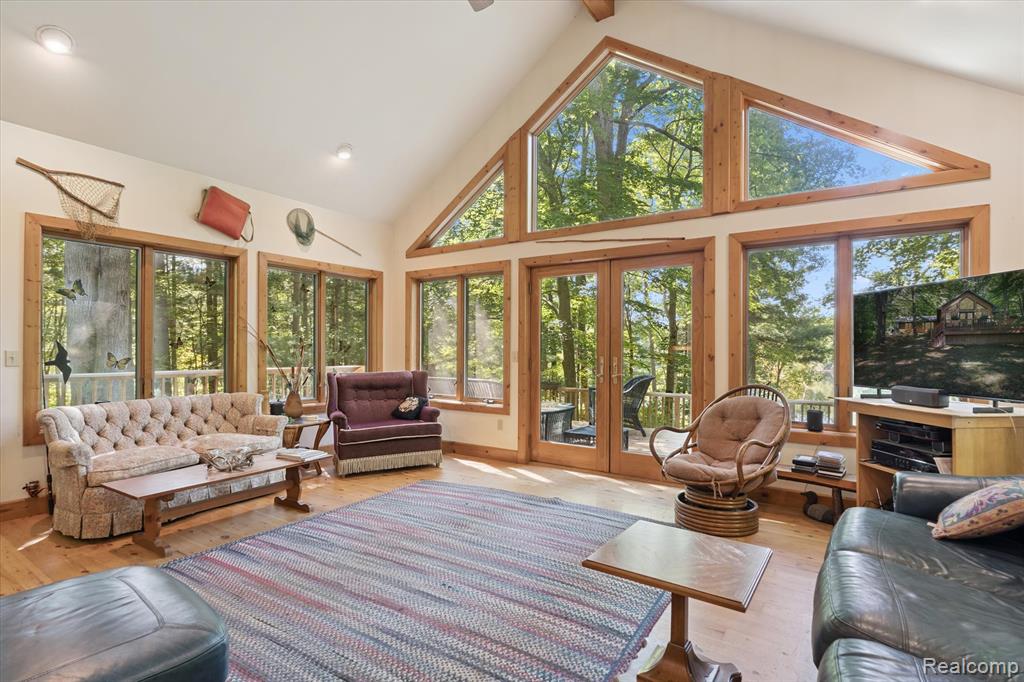 267 W Barnes Lake Road, Columbiaville, MI 48421 — Photo 9