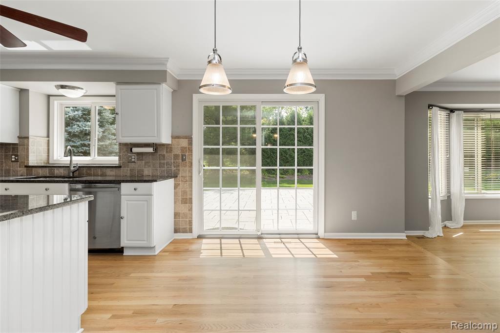 5648 Whitfield Drive, Troy, MI 48098 — Photo 9