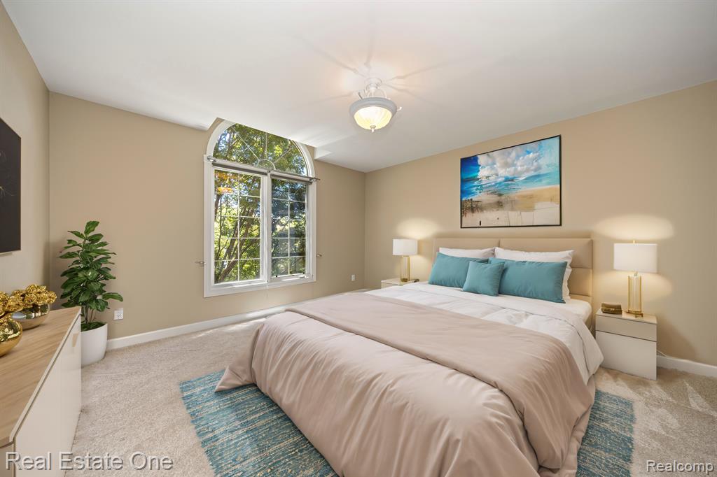 6745 CHARING Crossing, West Bloomfield, MI — Photo 46