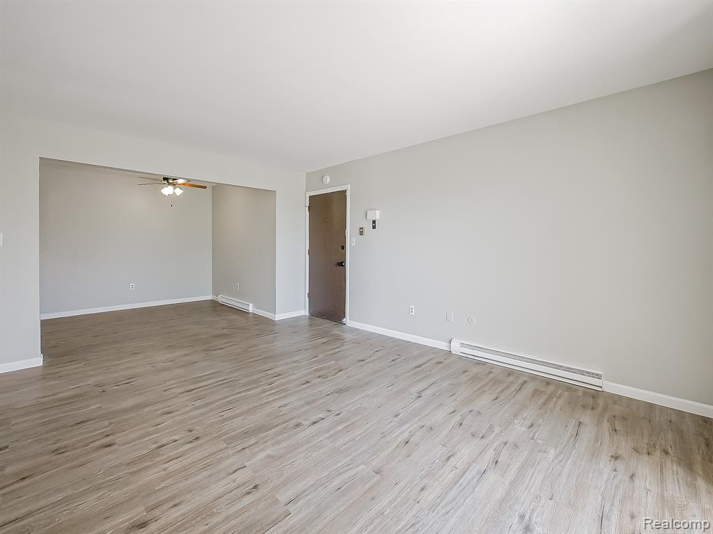 125 E Van Riper Road, Fowlerville, MI 48836 — Photo 6