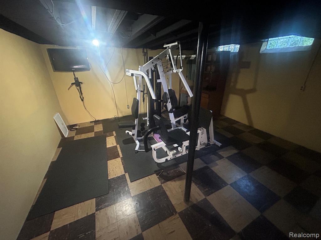 760 S EVERGREEN Street, Plymouth, MI 48170 — Photo 30