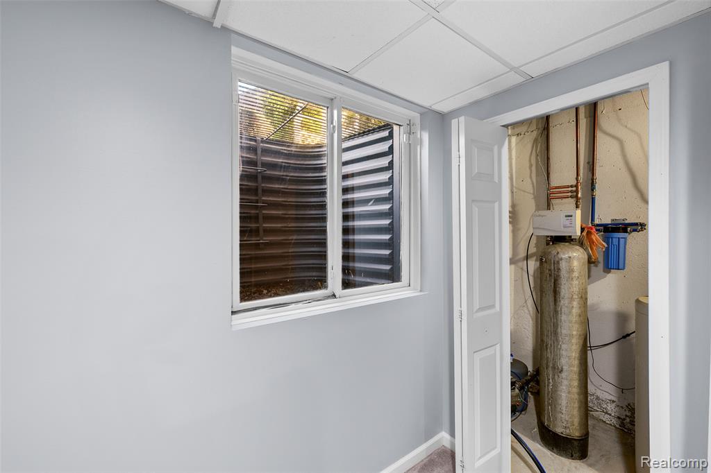 4476 Woodcliff Court, Rochester, MI 48306 — Photo 53