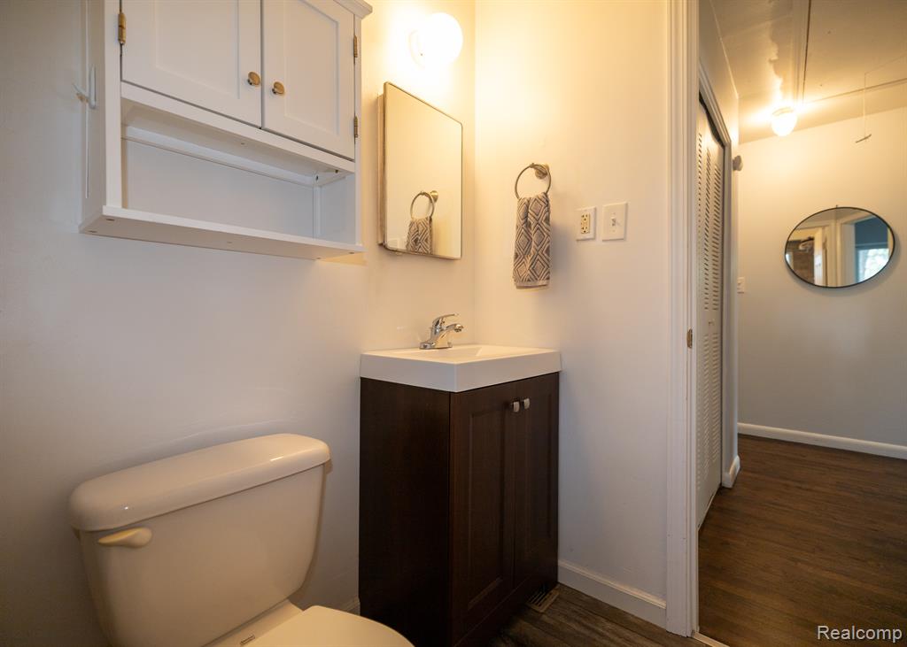 853 E Lincoln Avenue, Madison Heights, MI 48071 — Photo 24