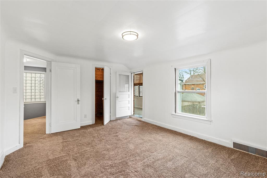 4834 Devonshire Road, Detroit, MI 48224 — Photo 18