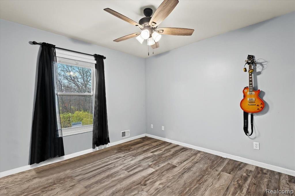 41 SUNSET PINES Drive, Howell, MI 48843 — Photo 17