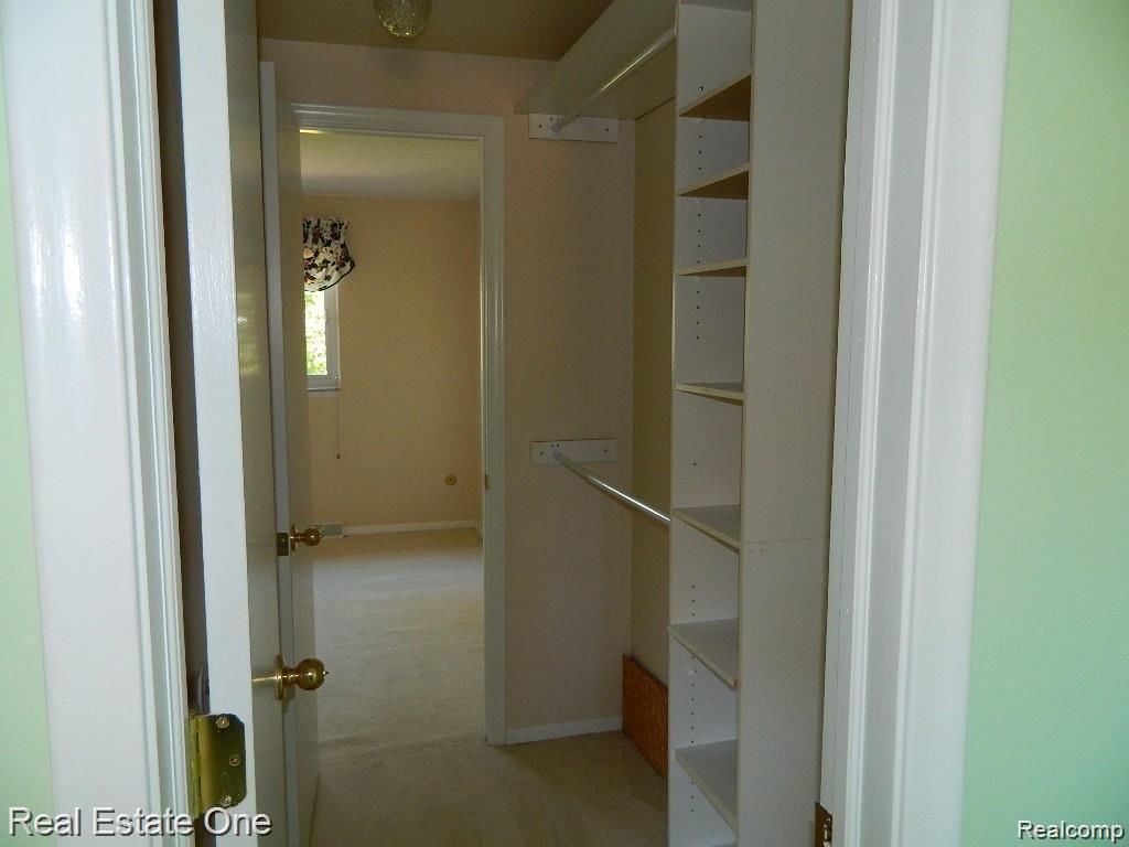 6927 Northpoint Drive, Troy, MI 48085 — Photo 30
