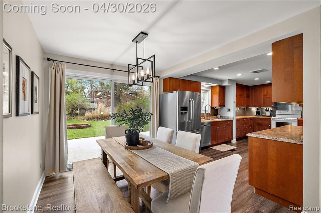 1759 Ashstan Drive, Walled Lake, MI 48390 — Photo 10