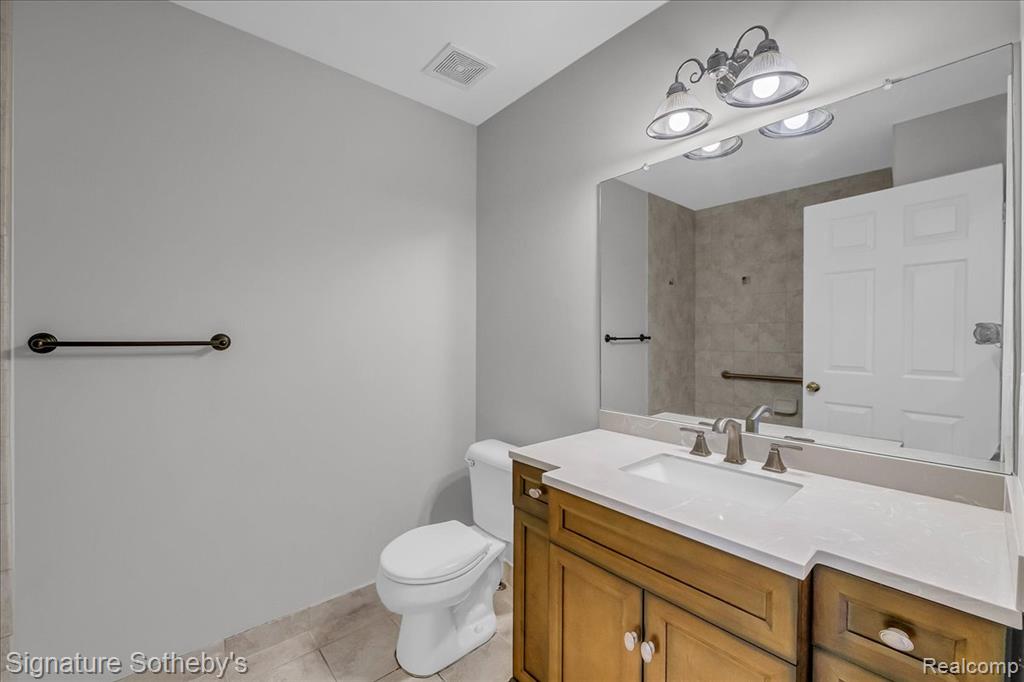 50388 Nantwich Drive, Macomb, MI 48044 — Photo 22