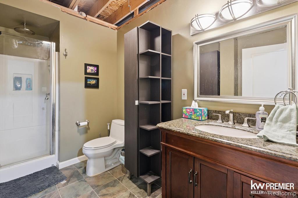 6421 Prairie Lawn Drive, Waterford, MI 48329 — Photo 28