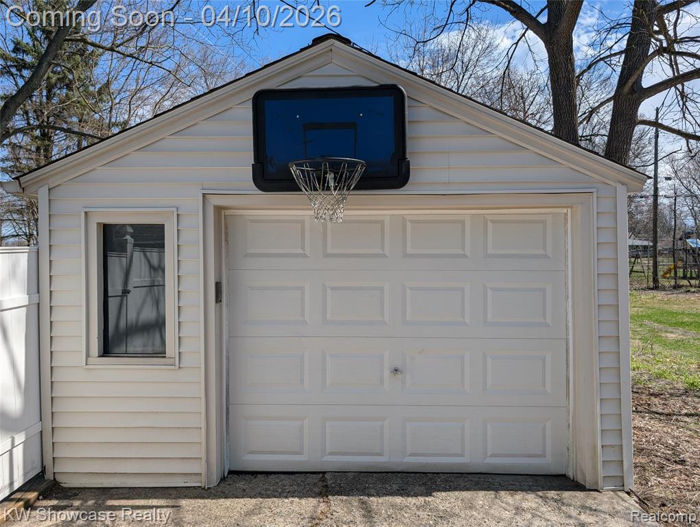 85 Riviera Terrace, Waterford, MI 48328 — Photo 2