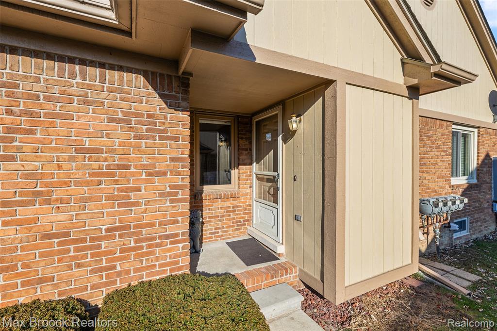 46784 Country Lane, Macomb, MI 48044 — Photo 28