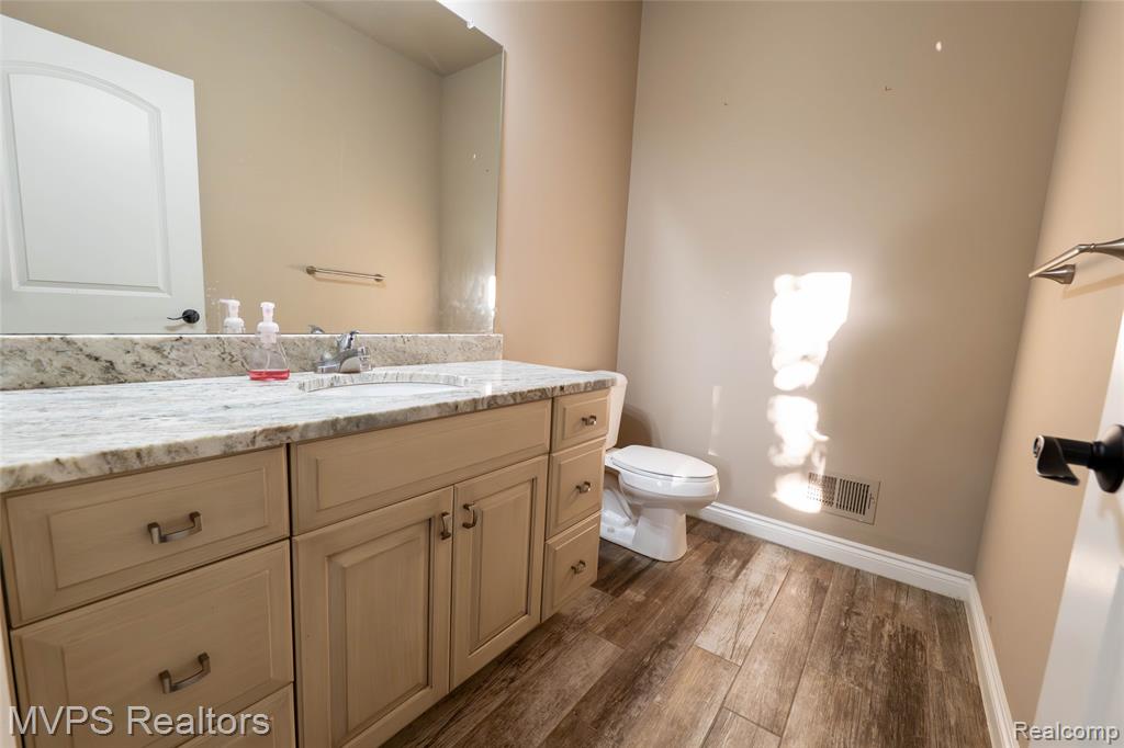 11240 29 Mile Road, Washington, MI — Photo 14