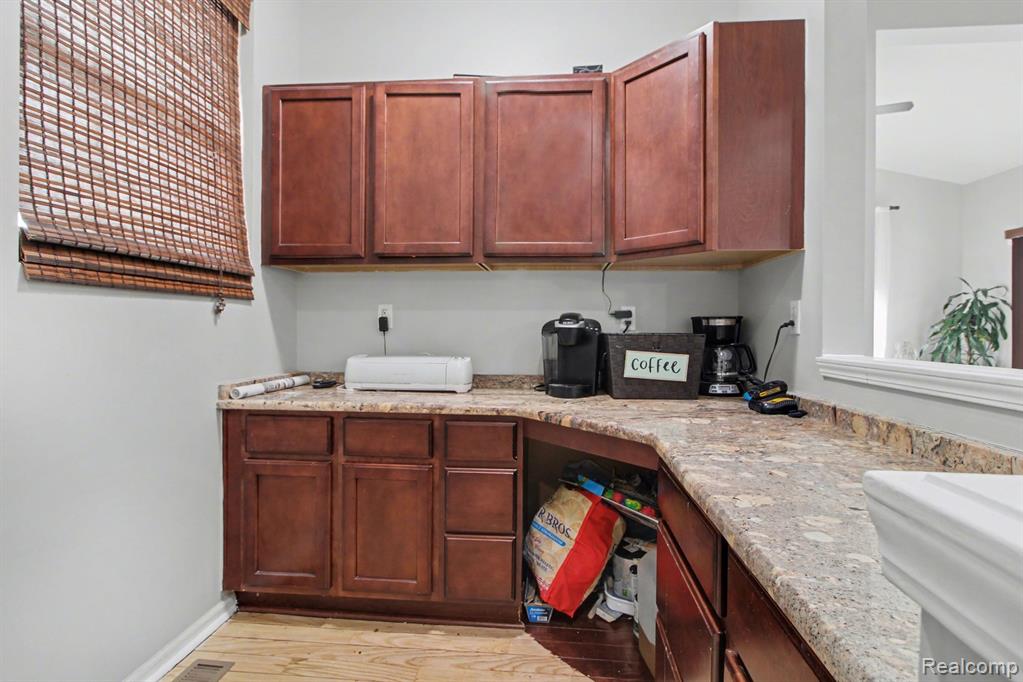 2417 PREMIER Lane, Canton, MI 48188 — Photo 16