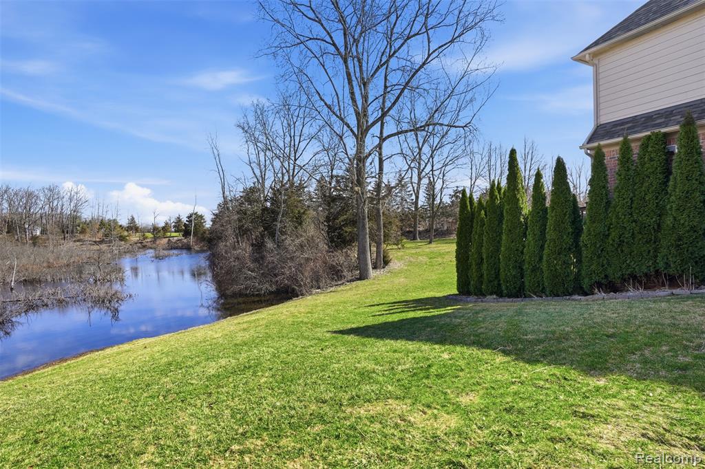 8851 Stoney Creek Drive, South Lyon, MI 48178 — Photo 38