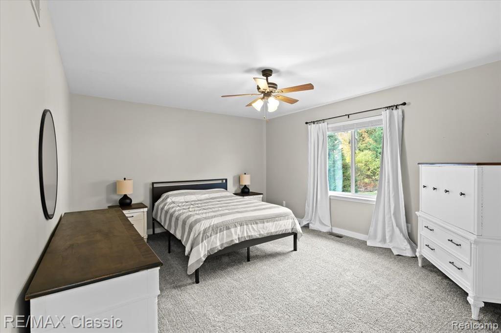 13947 Hearthstone Lane, Hartland, MI 48353 — Photo 19