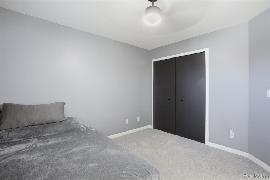 8488 Annette Avenue, Grosse Ile, MI 48138 — Photo 34