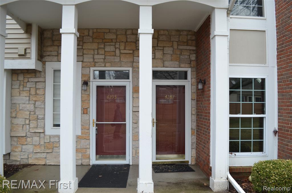4287 Berkshire Drive, Sterling Heights, MI 48314 — front exterior