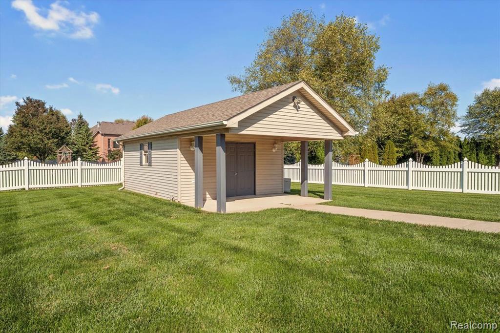 187 Golfview Way, Monroe, MI 48162 — Photo 35