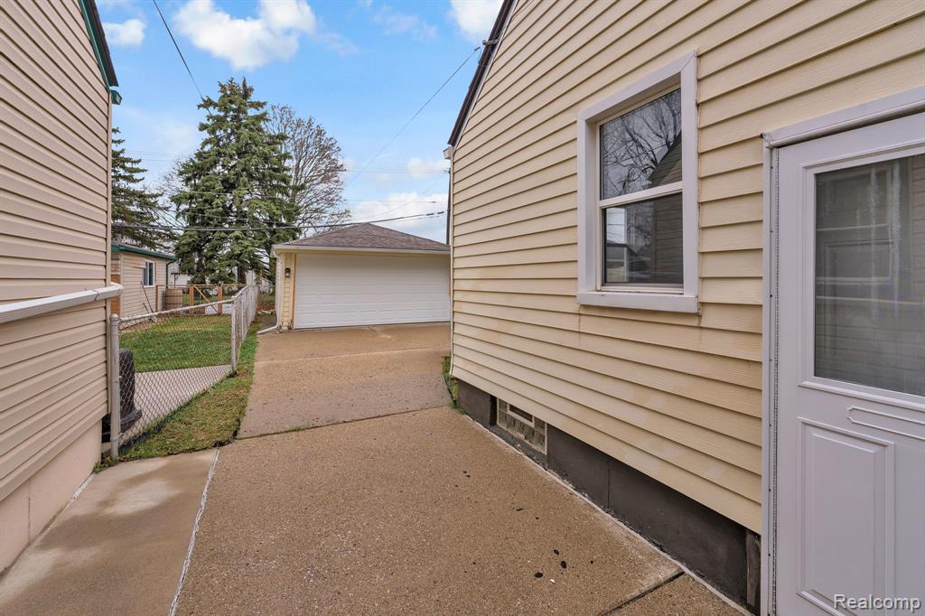 2359 Detroit Avenue, Lincoln Park, MI 48146 — Photo 4