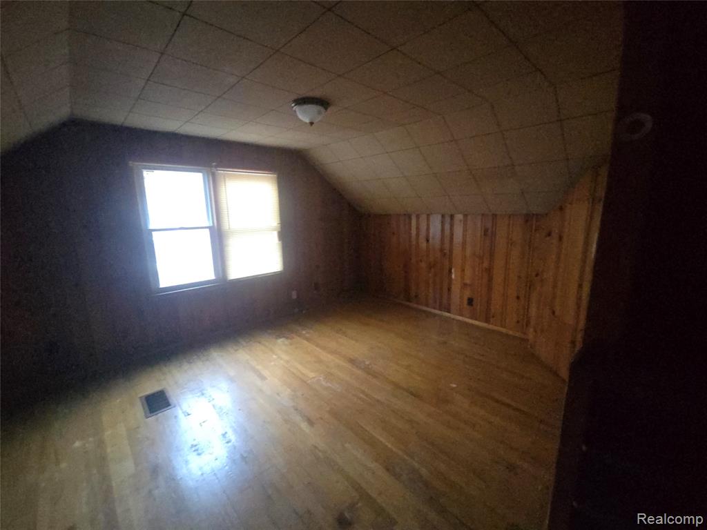 14068 Carlisle Street, Detroit, MI 48205 — Photo 14