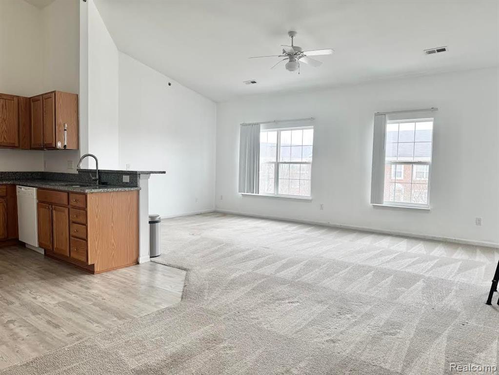 43079 STRAND Drive, Sterling Heights, MI 48313 — Photo 10