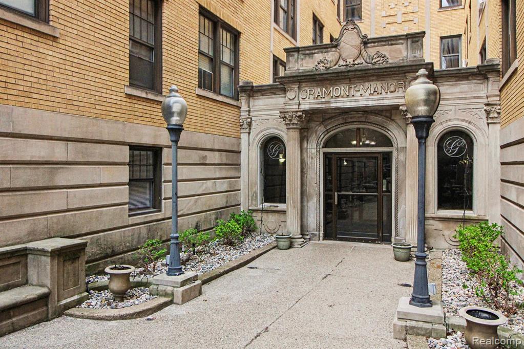 120 Seward Street, 107, Detroit, MI 48202 — Photo 2