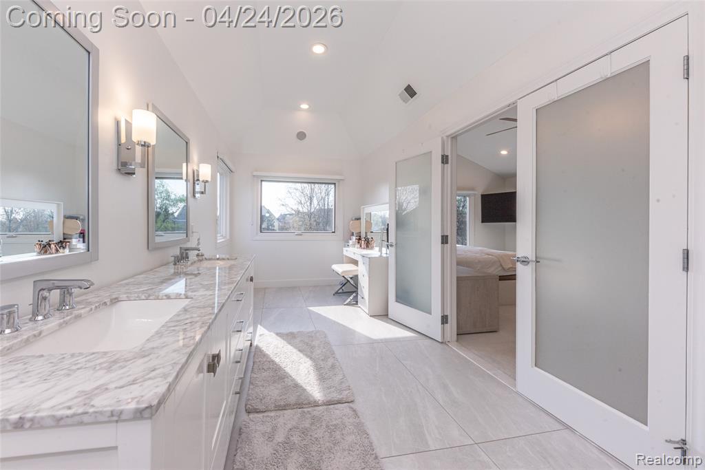 45711 Bristol Circle, Novi, MI 48377 — Photo 43