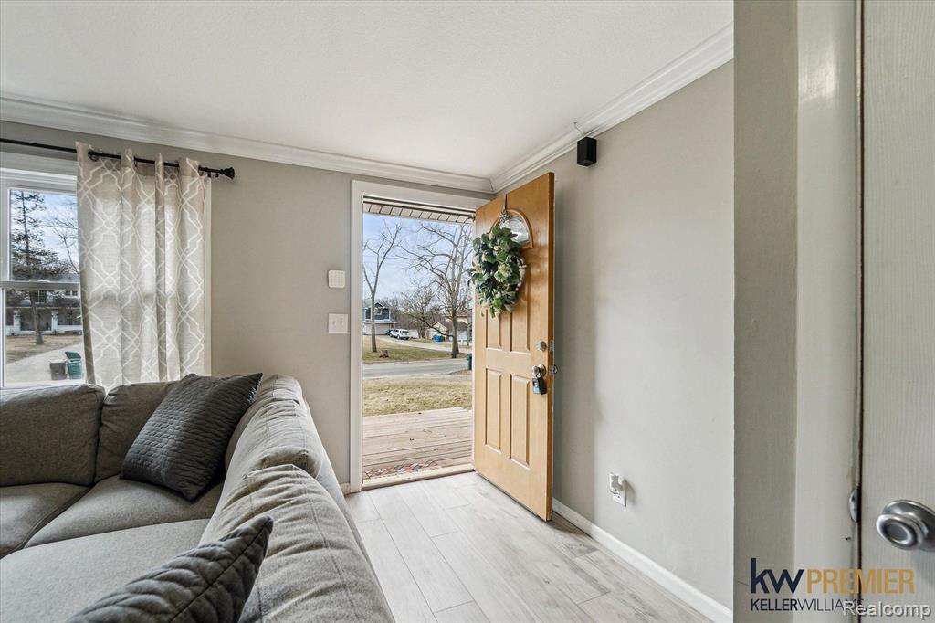 9660 COOLEY LAKE Road, White Lake, MI — Photo 4