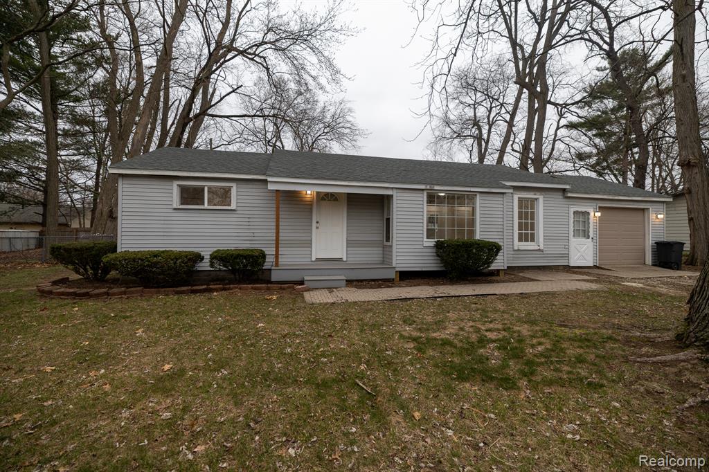9172 Millward Avenue, White Lake, MI