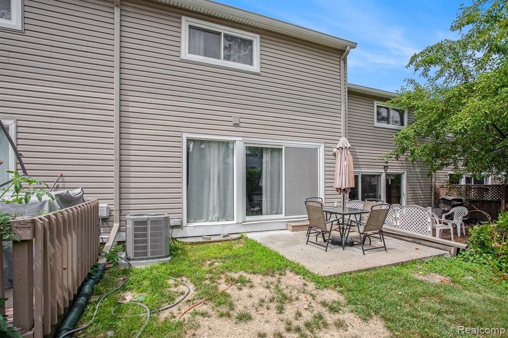 739 Kirts Boulevard, Troy, MI 48084 — Photo 24