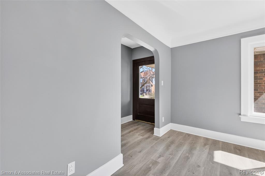 5019 Maple Street, Dearborn, MI 48126 — Photo 7