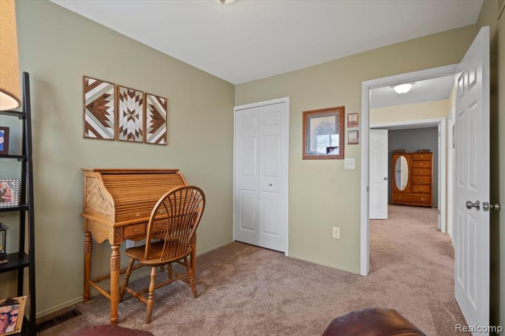 1818 SHIRE, Royal Oak, MI 48073 — Photo 32