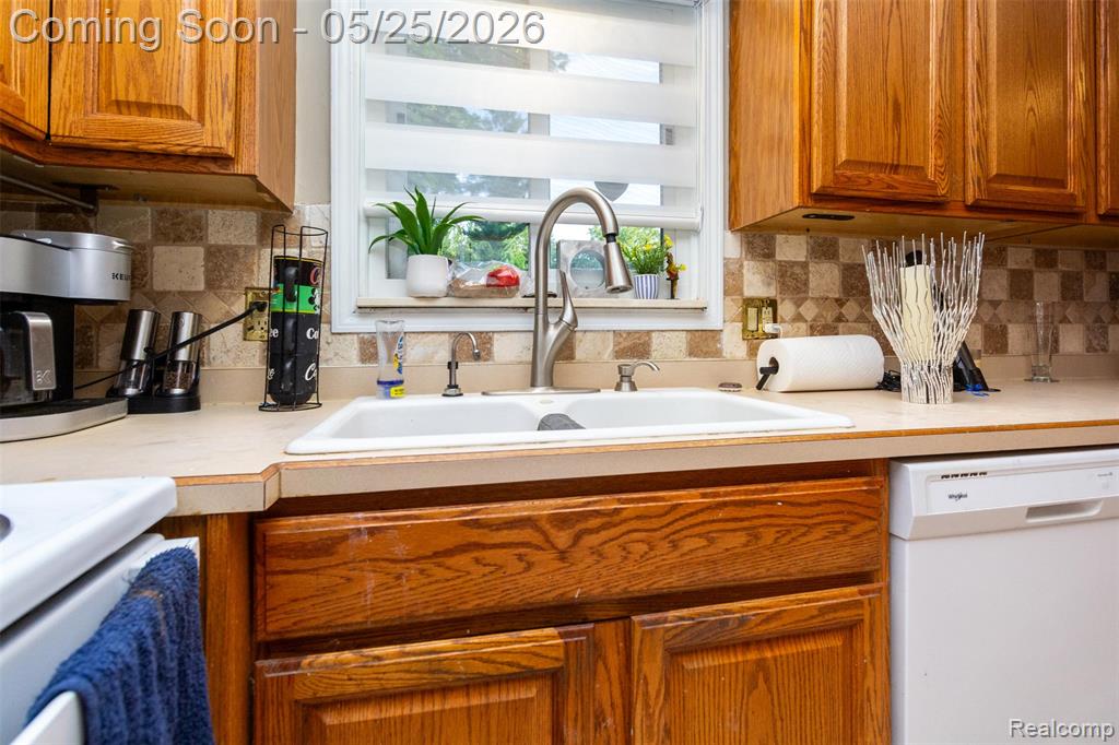 42928 Versailles Road, Canton, MI 48187 — Photo 15