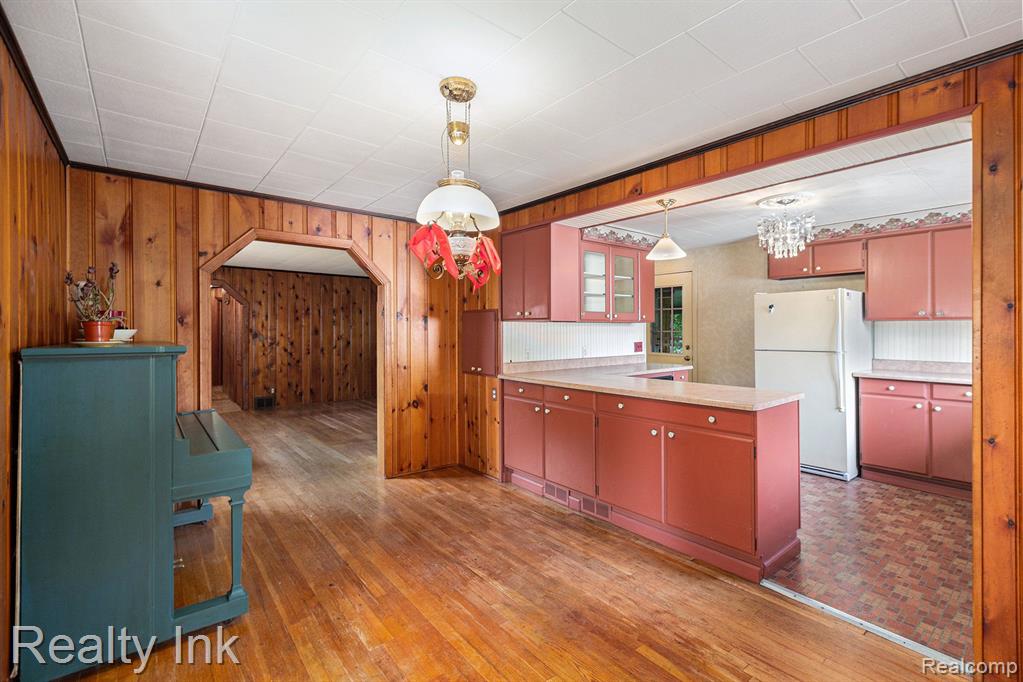 204 W LAFAYETTE Street, Milford, MI 48381 — Photo 4