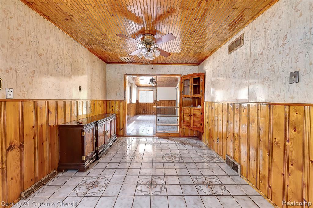 5635 OAKMAN Boulevard, Dearborn, MI 48126 — Photo 13