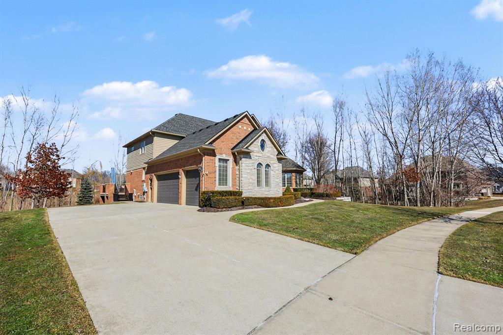 6641 Shadydale Drive, Shelby Twp, MI 48316 — Photo 3