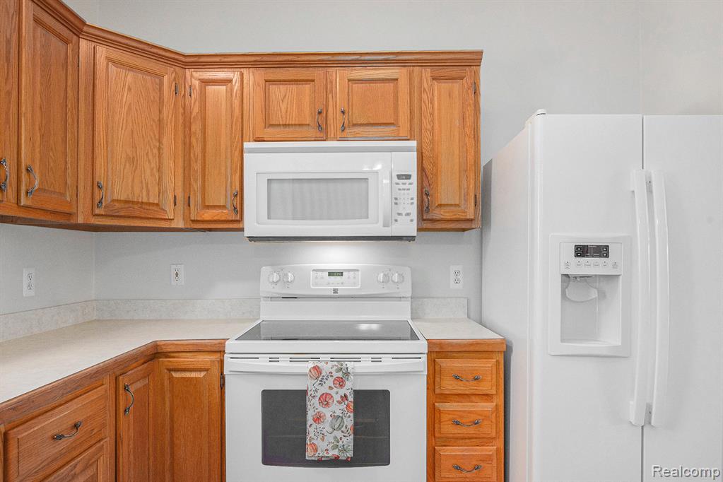 4041 Deer Run Trail, Holly, MI 48442 — Photo 8
