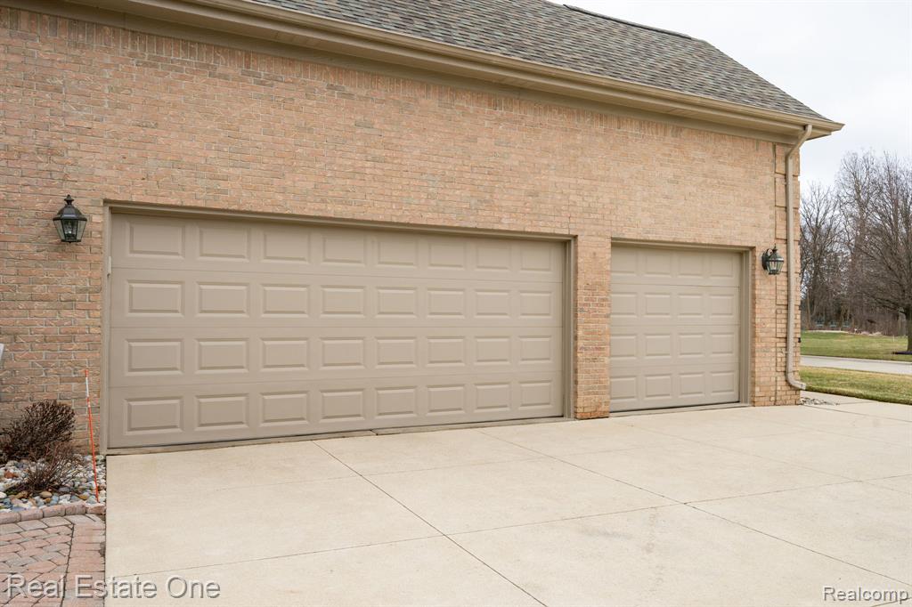 54035 Scarboro Way, Shelby Twp, MI 48316 — Photo 40